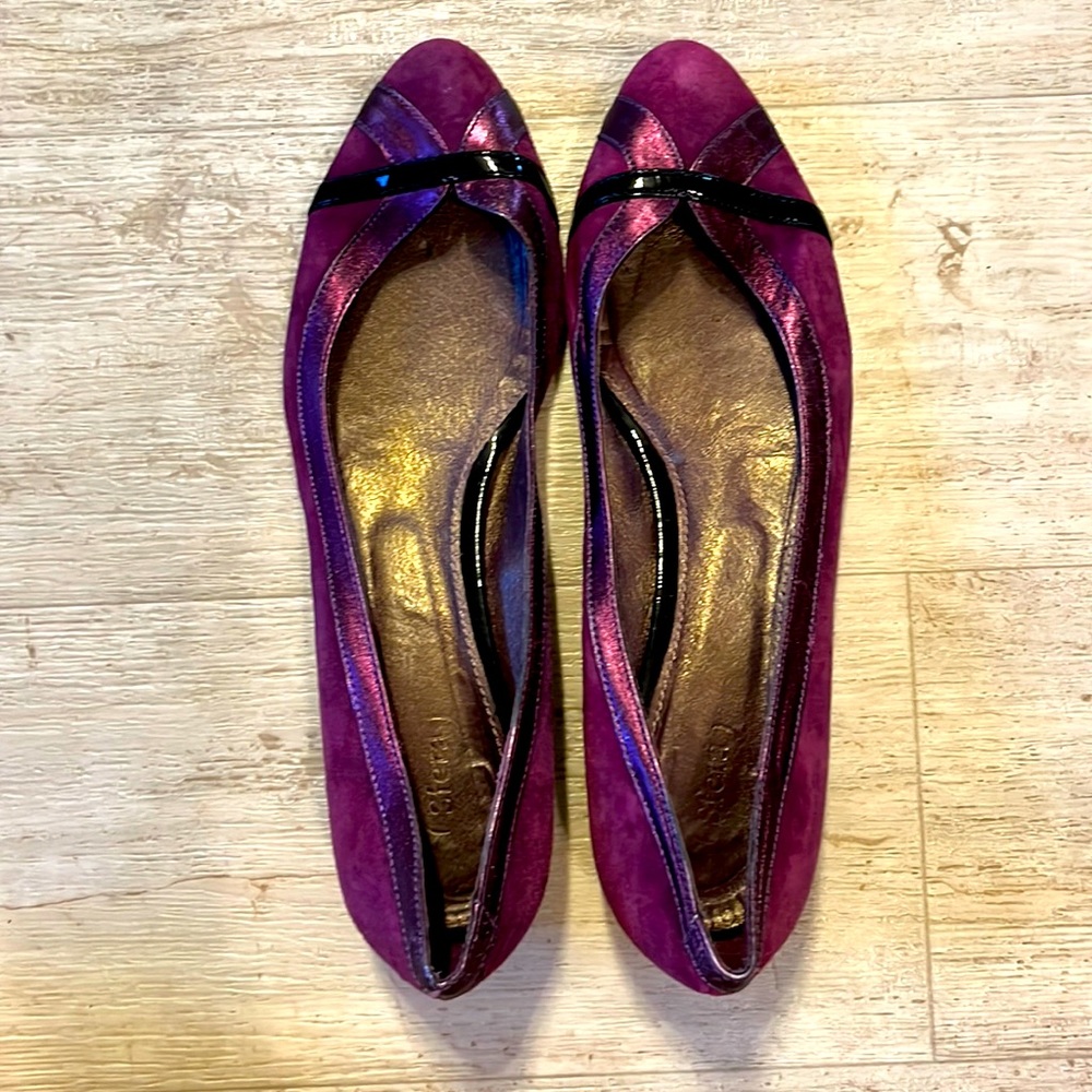 Purple kitten heels
